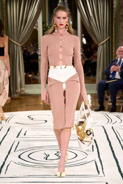 Look 9